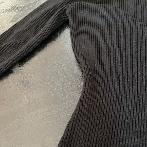 Long Sleeve Ribbed Dress - Picture 2 of 4